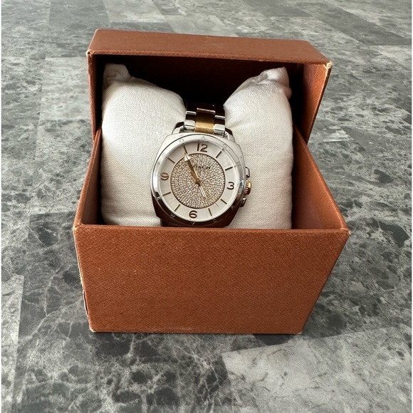 Coach Watch - Picture 4 of 5